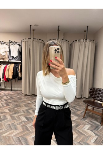 8516-31438 UZUN KOLLU ASİMETRİK TSHIRT