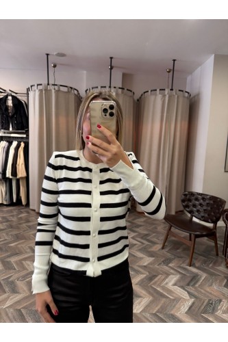 8771-842 KOL YIRTMAÇLI ÇİZGİLİ HIRKA