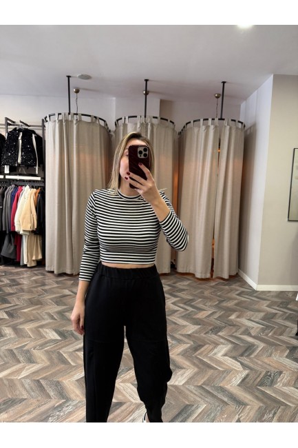 8417-31232 UZUN KOLLU CROP TOP