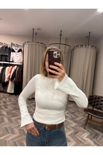 9086-16664 GENİŞ YAKALI BLUZ