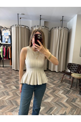9299-10740 BİS YAKA VOLANLI TRİKO