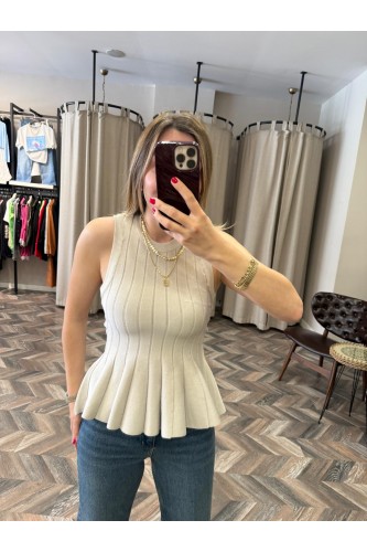 9299-10740 BİS YAKA VOLANLI TRİKO